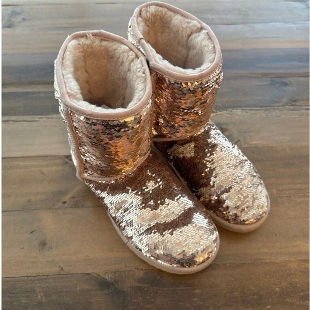 UGG Rose-Gold Sequin Boots with Cream Lining - Picture 2 of 7